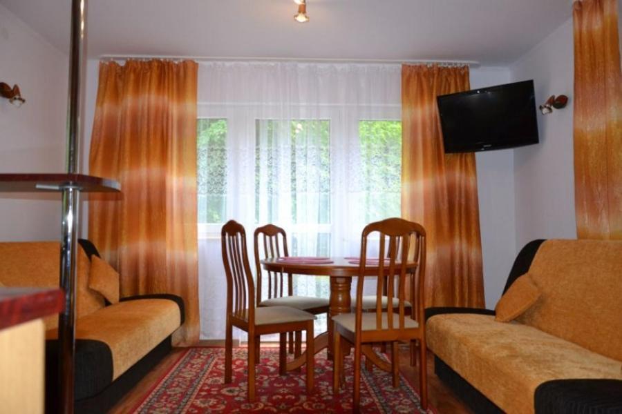 Hotel Lesny Zakatek Krasnobród Exteriér fotografie